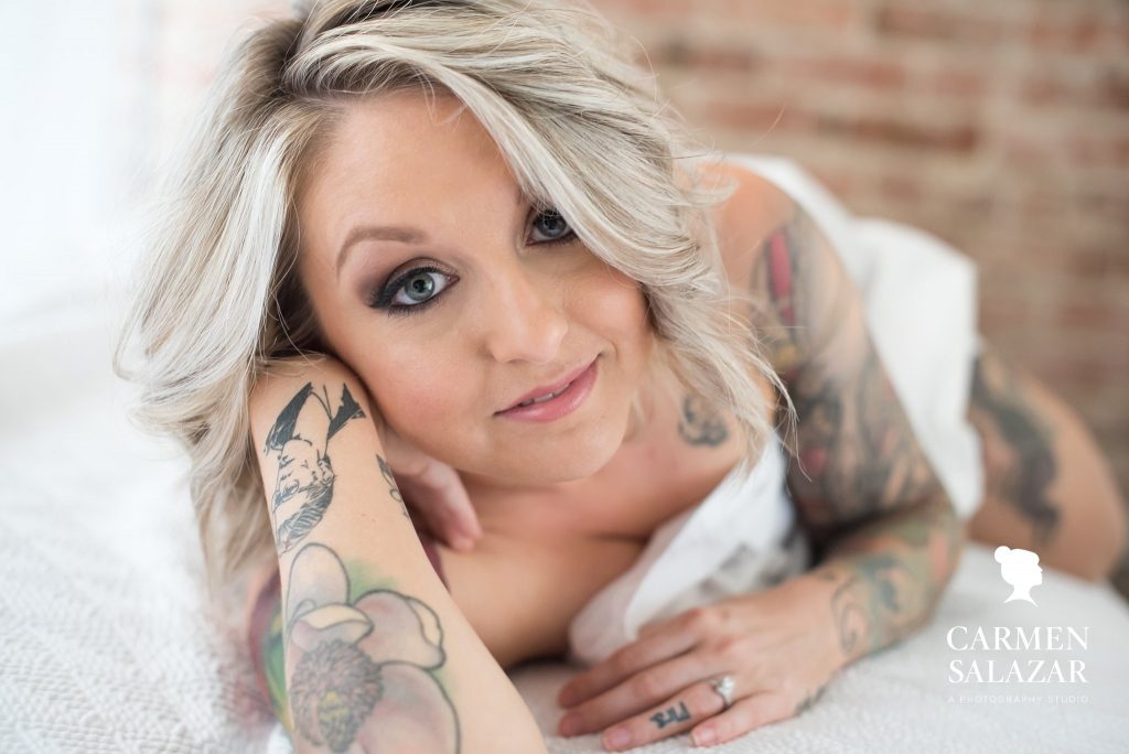 Boudoir Photography Between the Sheets; by Carmen Salazar